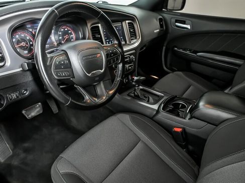 Used 2020 Dodge Charger SXT w/ Blacktop Package RWD image 16