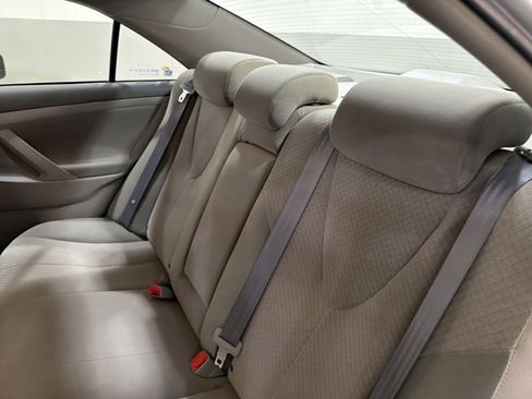 Used 2007 Toyota Camry LE FWD image 7