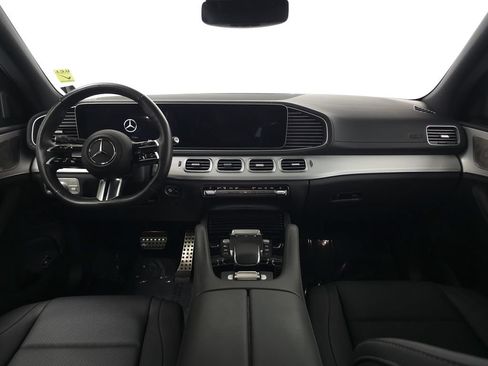 Used 2025 Mercedes-Benz GLS 450 4MATIC w/ AMG Line Exterior image 27