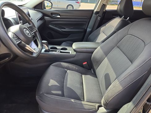 Used 2020 Nissan Altima 2.5 S FWD image 15