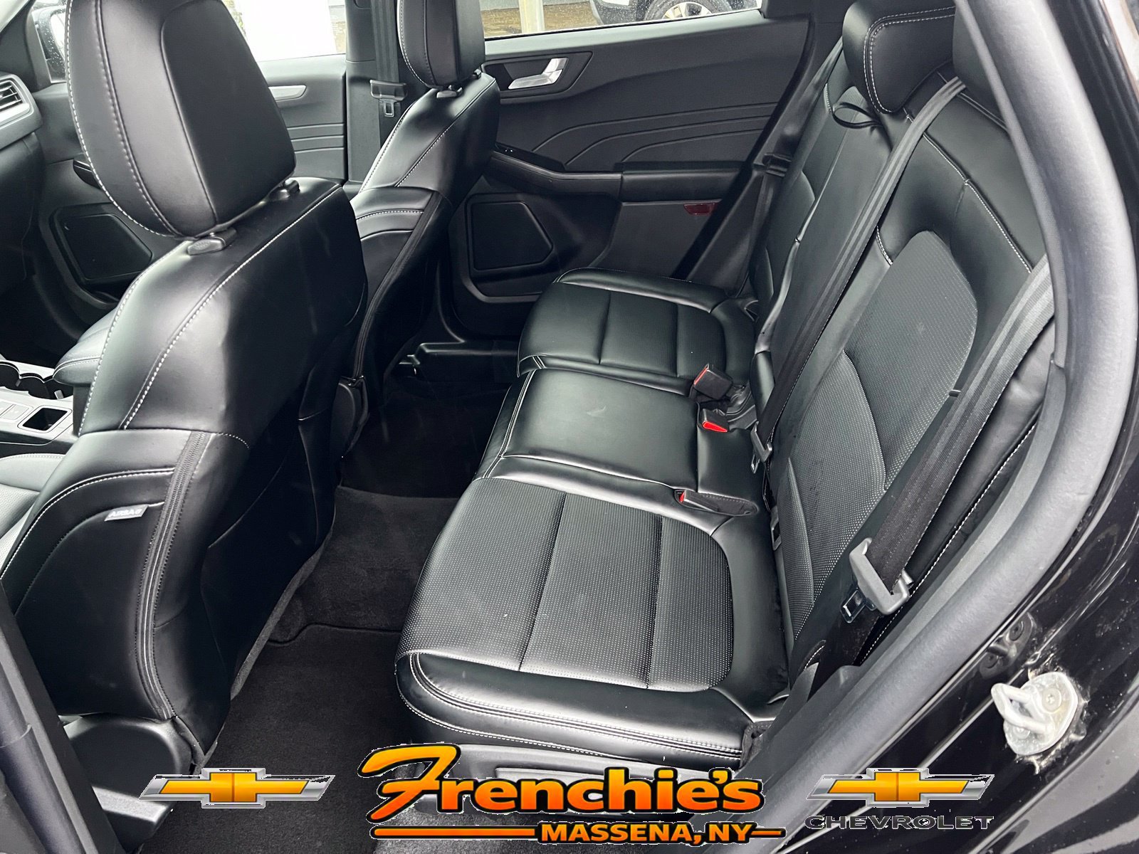 Used 2025 Ford Escape Platinum AWD/4WD image 8