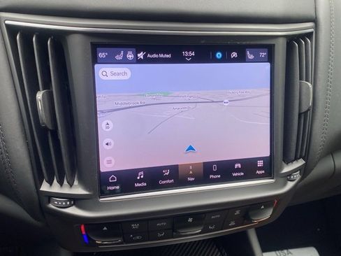 New 2024 Maserati Levante Trofeo image 34