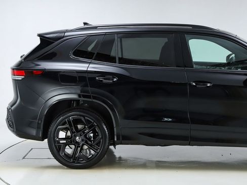 New 2026 Volkswagen Tiguan SE R-Line image 11