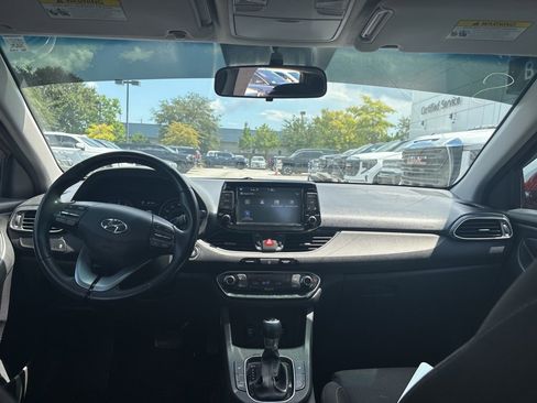 Used 2018 Hyundai Elantra GT w/ Style Package 02 image 32