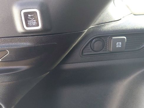 Used 2023 Jeep Grand Cherokee Altitude image 32