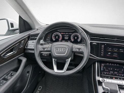 Used 2023 Audi Q8 Prestige AWD/4WD image 25