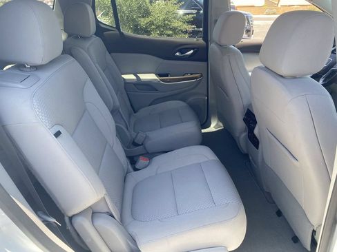 Used 2020 GMC Acadia SLE w/ Driver Convenience Package FWD image 12