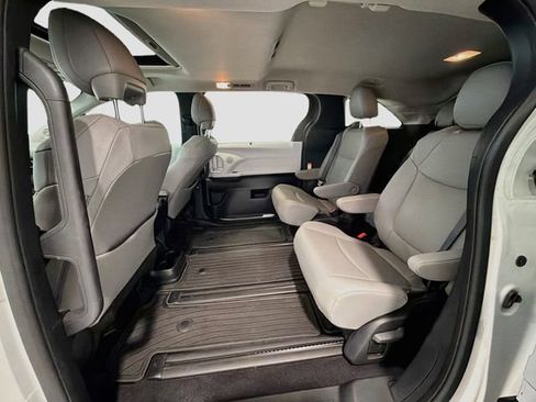 Certified 2026 Toyota Sienna XLE AWD/4WD image 20