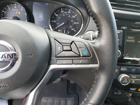 Certified 2022 Nissan Rogue Sport SV w/ Technology Package AWD/4WD image 23