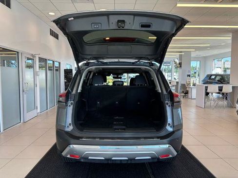 Certified 2023 Nissan Rogue Platinum w/ Platinum Premium Package AWD/4WD image 10