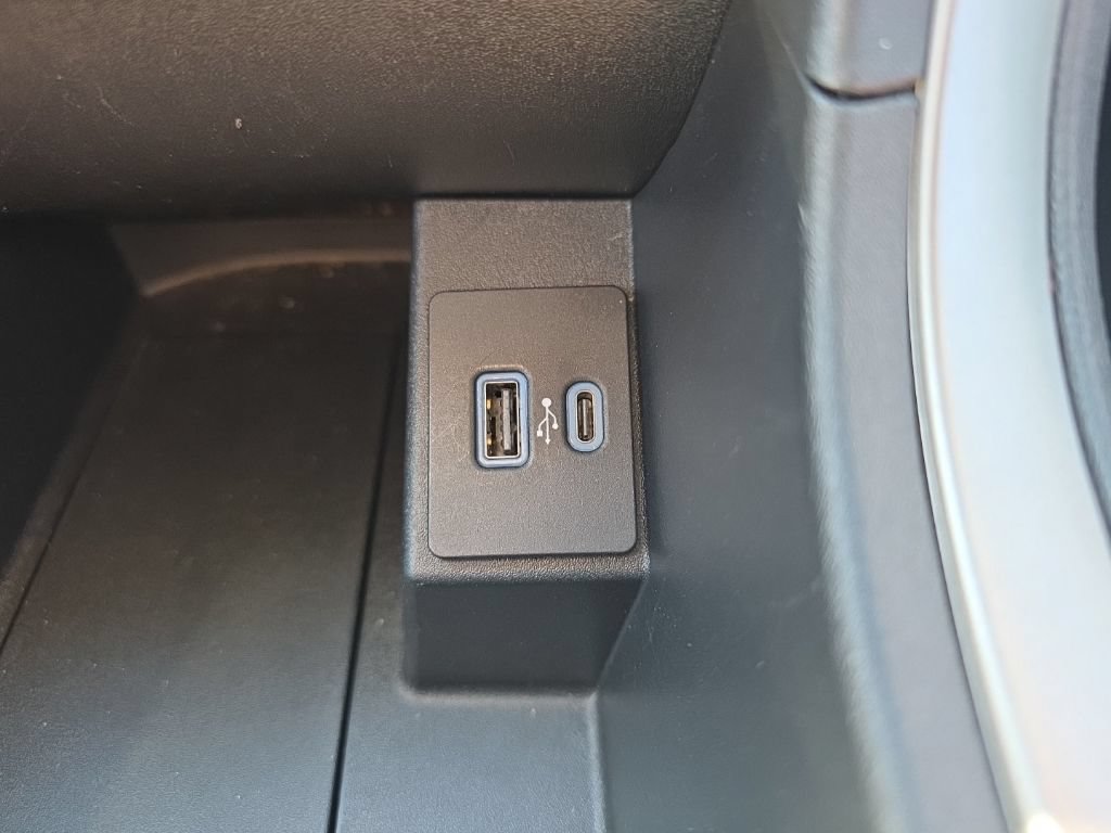 Used 2024 Ford Edge SEL AWD/4WD image 36