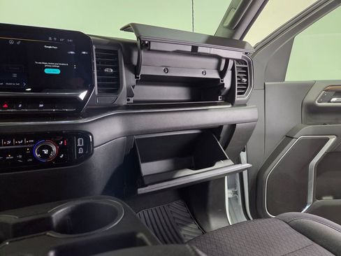 Used 2025 Chevrolet Silverado 2500 LT w/ Convenience Package image 25