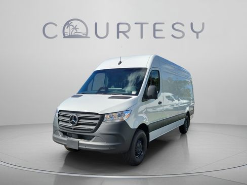 Used 2026 Mercedes-Benz Sprinter 2500 image 1