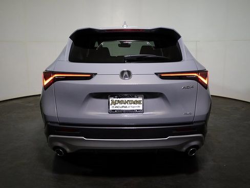 Certified 2025 Acura ADX Base image 10