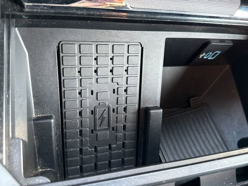 Certified 2024 Ford F350 Lariat image 24