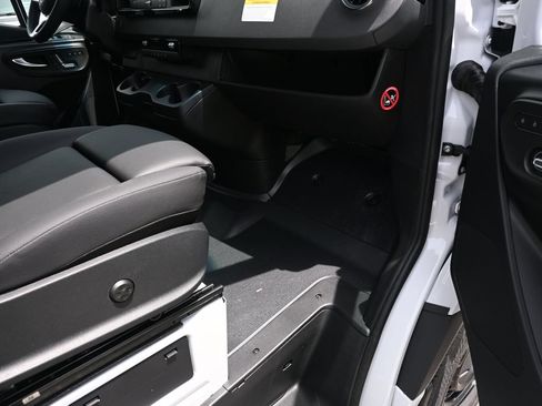 Used 2026 Mercedes-Benz Sprinter 3500 image 17