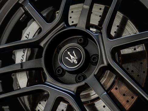 Used 2023 Maserati MC20 Coupe RWD image 36