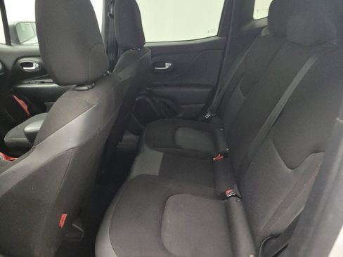 Used 2020 Jeep Renegade Trailhawk w/ Cold Weather Group AWD/4WD image 18