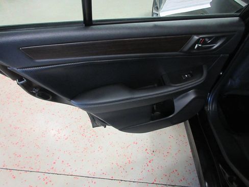 Used 2015 Subaru Legacy 2.5i Limited AWD/4WD image 17