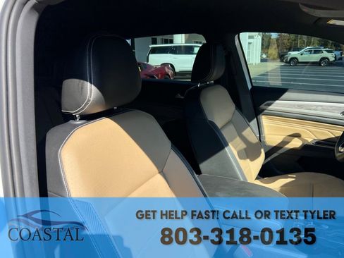 Used 2021 Volkswagen Atlas Cross Sport SE image 28
