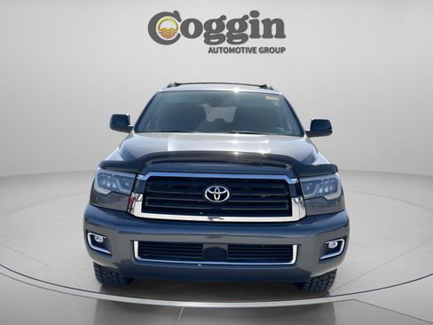 Used 2018 Toyota Sequoia TRD Sport image 9