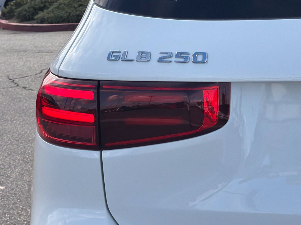 Used 2026 Mercedes-Benz GLB 250 image 14
