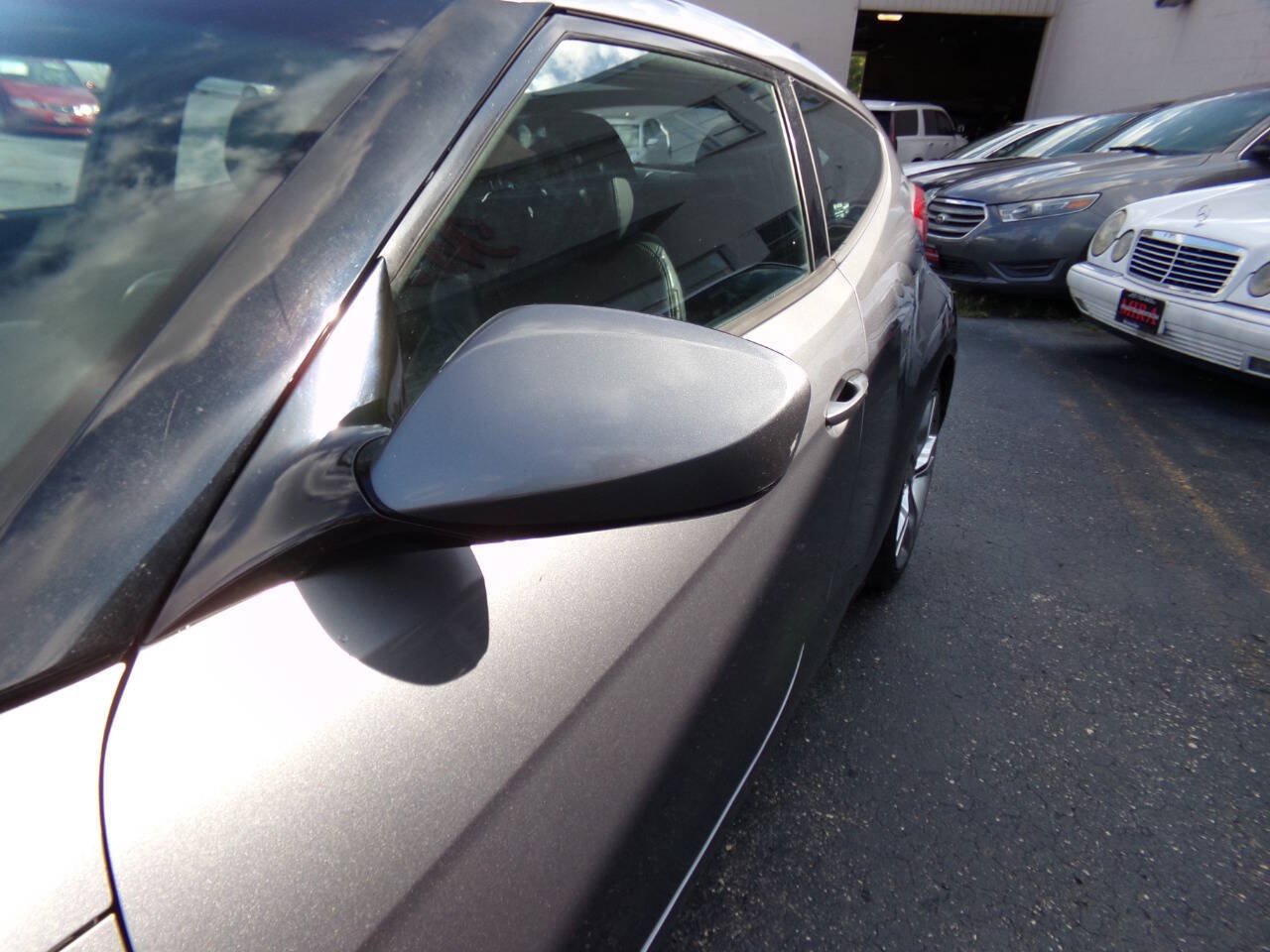 Used 2015 Hyundai Veloster w/ Option Group 03 FWD image 35