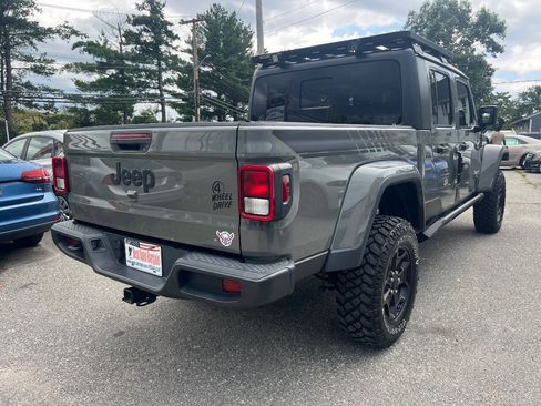 Used 2021 Jeep Gladiator Sport AWD/4WD image 6