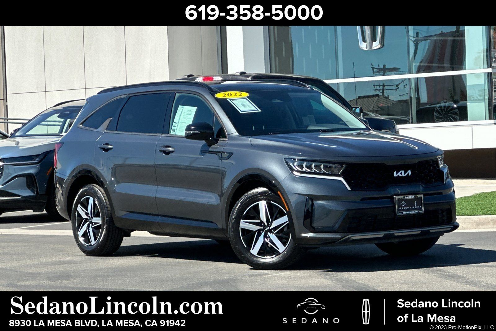 Used 2022 Kia Sorento S w/ Panoramic Sunroof Package FWD image 1