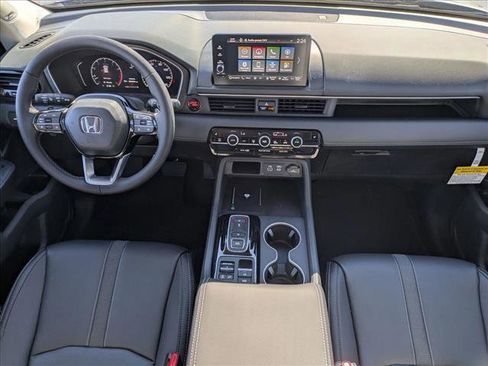 New 2025 Honda Pilot Touring image 15