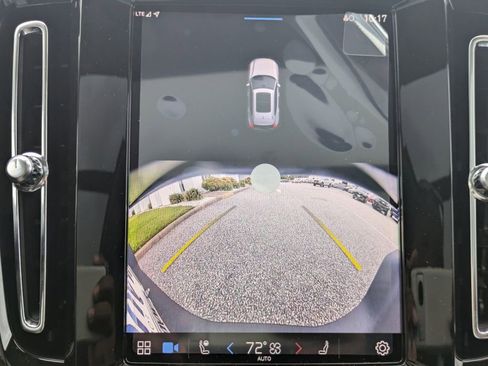 New 2025 Volvo XC40 B5 Core w/ Protection Package Premier image 25