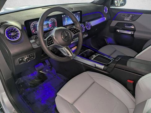 New 2026 Mercedes-Benz GLB 250 image 3