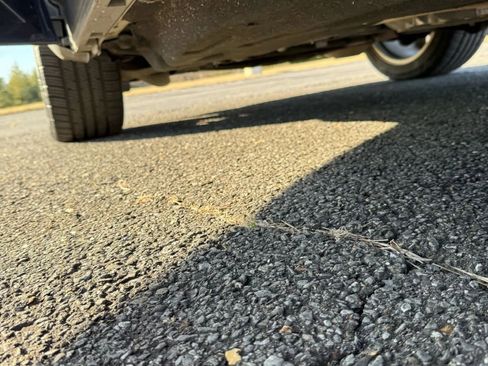 Used 2020 Ford Explorer Platinum w/ Premium Technology Package image 17