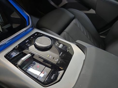 Used 2025 BMW X3 xDrive30i w/ Premium Package image 26