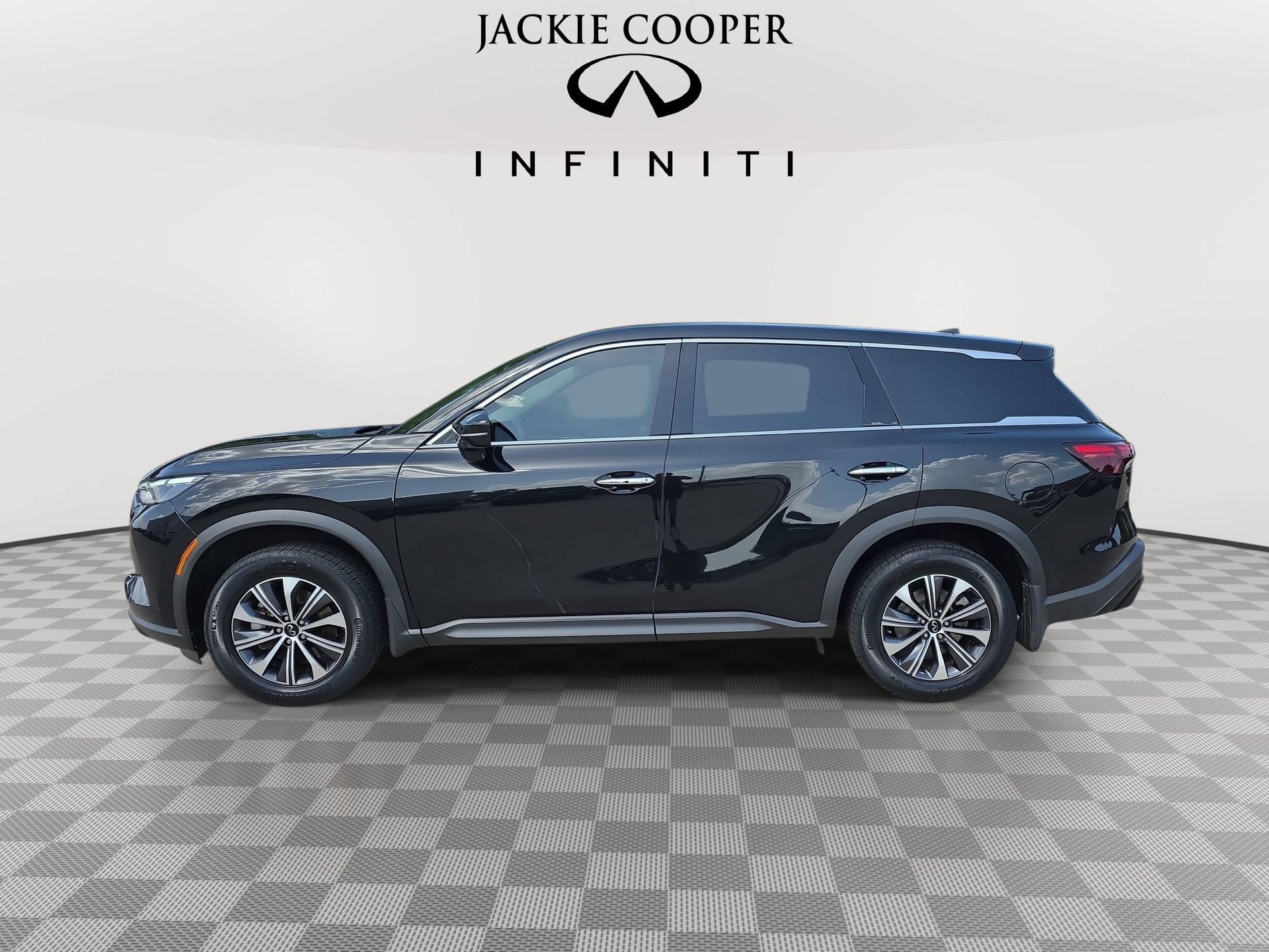 Certified 2023 INFINITI QX60 Pure FWD image 8