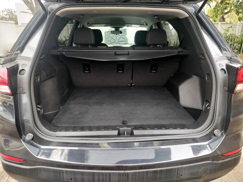 Used 2022 Chevrolet Equinox LS image 7