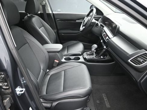 Certified 2025 Kia Seltos EX w/ EX Sunroof Package AWD/4WD image 39