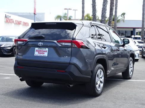 Used 2024 Toyota RAV4 LE FWD image 13