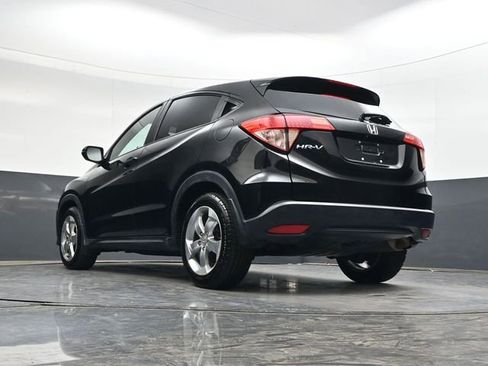 Used 2017 Honda HR-V EX image 32