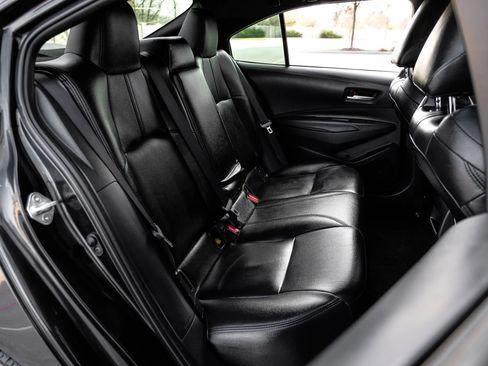 Used 2021 Toyota Corolla SE image 40