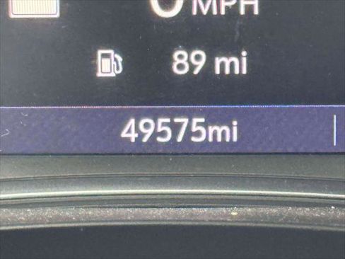 Used 2021 Chevrolet Traverse High Country image 26