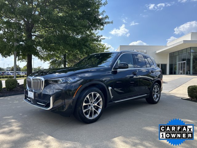 Certified 2025 BMW X5 xDrive40i AWD/4WD image 1