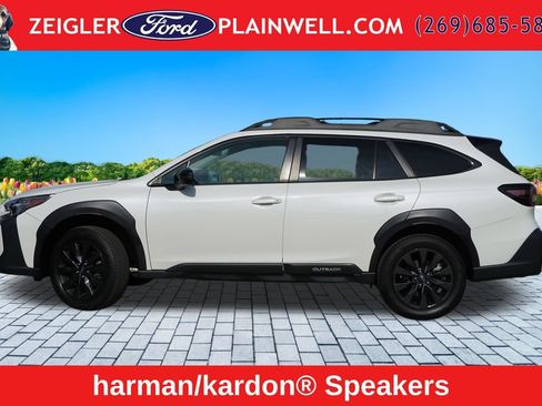 Used 2025 Subaru Outback Onyx Edition AWD/4WD image 3
