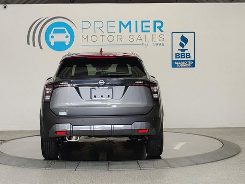 Used 2025 Nissan Kicks SV w/ SV Premium Package image 78