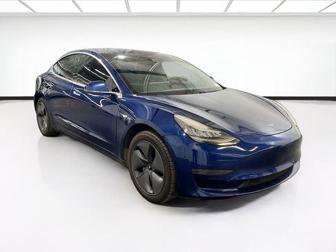 Used 2020 Tesla Model 3 Standard Range Plus image 3