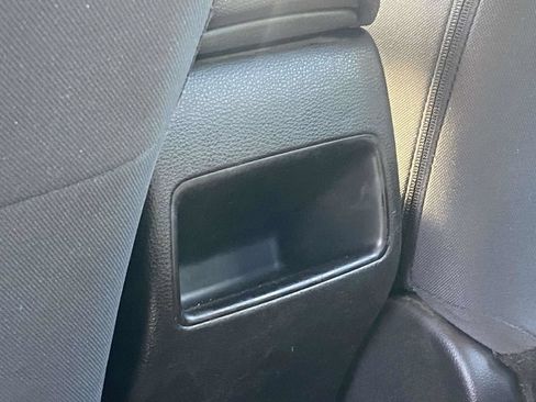 Used 2020 Toyota Corolla LE FWD image 14