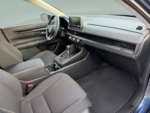 Used 2025 Honda CR-V LX image 26