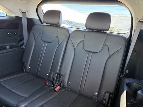Used 2024 Kia Sorento S FWD image 21