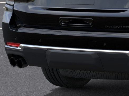 New 2026 Chevrolet Suburban Premier AWD/4WD image 14