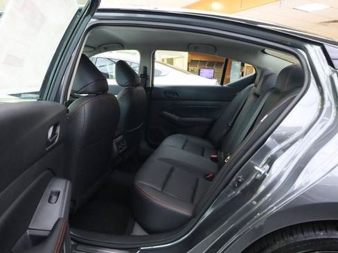 New 2026 Nissan Altima 2.5 SR FWD image 19